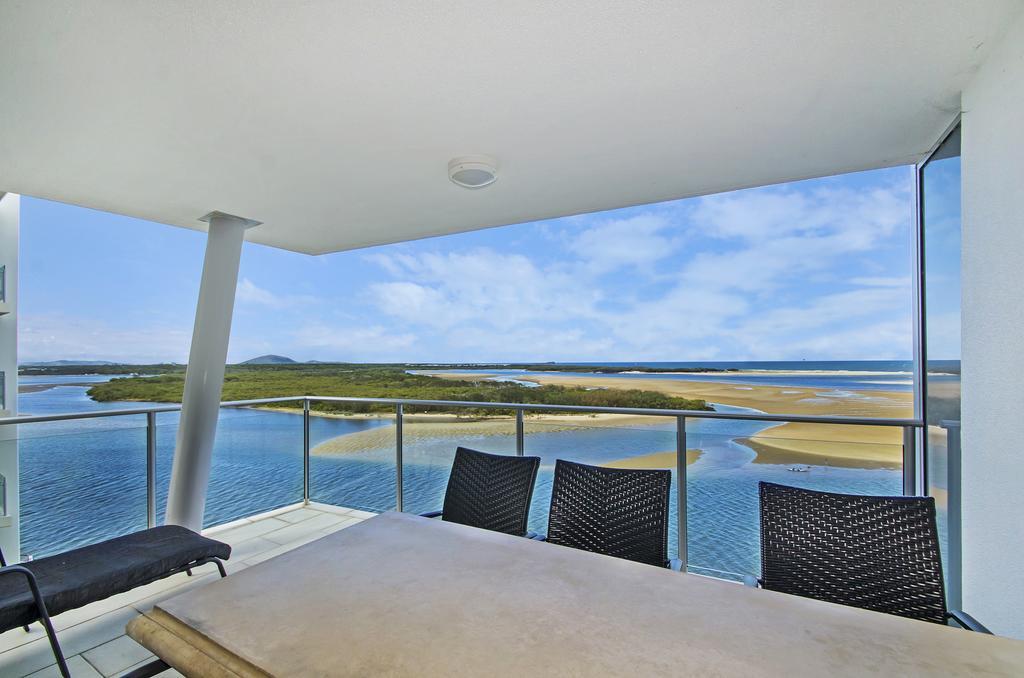Waves Maroochy River Maroochydore Exterior foto